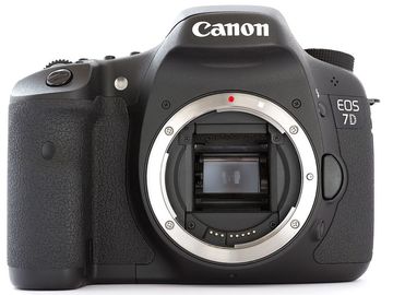 Rent: Canon 7D Package w/ Battery & Card Package