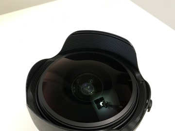Rent: Canon EF 8-15mm f/4L Fisheye USM Lens