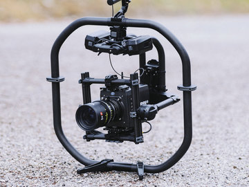 Freefly MoVI Pro with Mimic + 4 Batteries 1/2