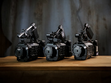 3 Musketeers: FS7 trio with extension units