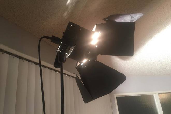 Rent A Lowel Dp Focus Flood Tungsten Light 1000 Watt Barn Doors