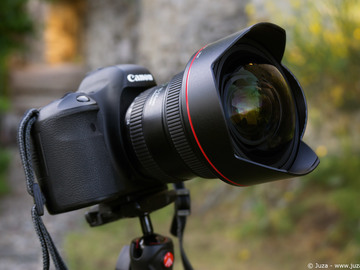 Rent: Canon 11-24mm F/4