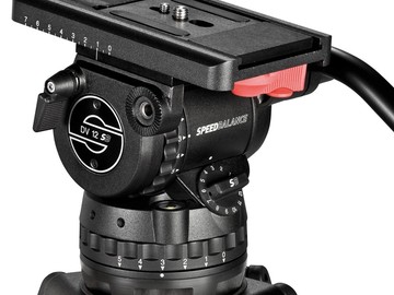 Sachtler DV-12SB w/Carbon Fiber Sticks