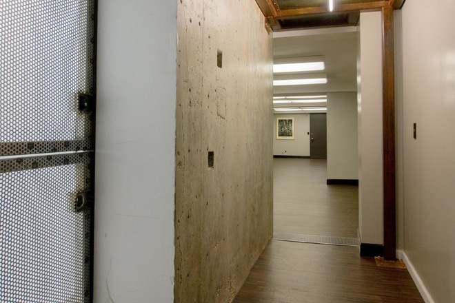 96 Civic Center Studios Terbaik