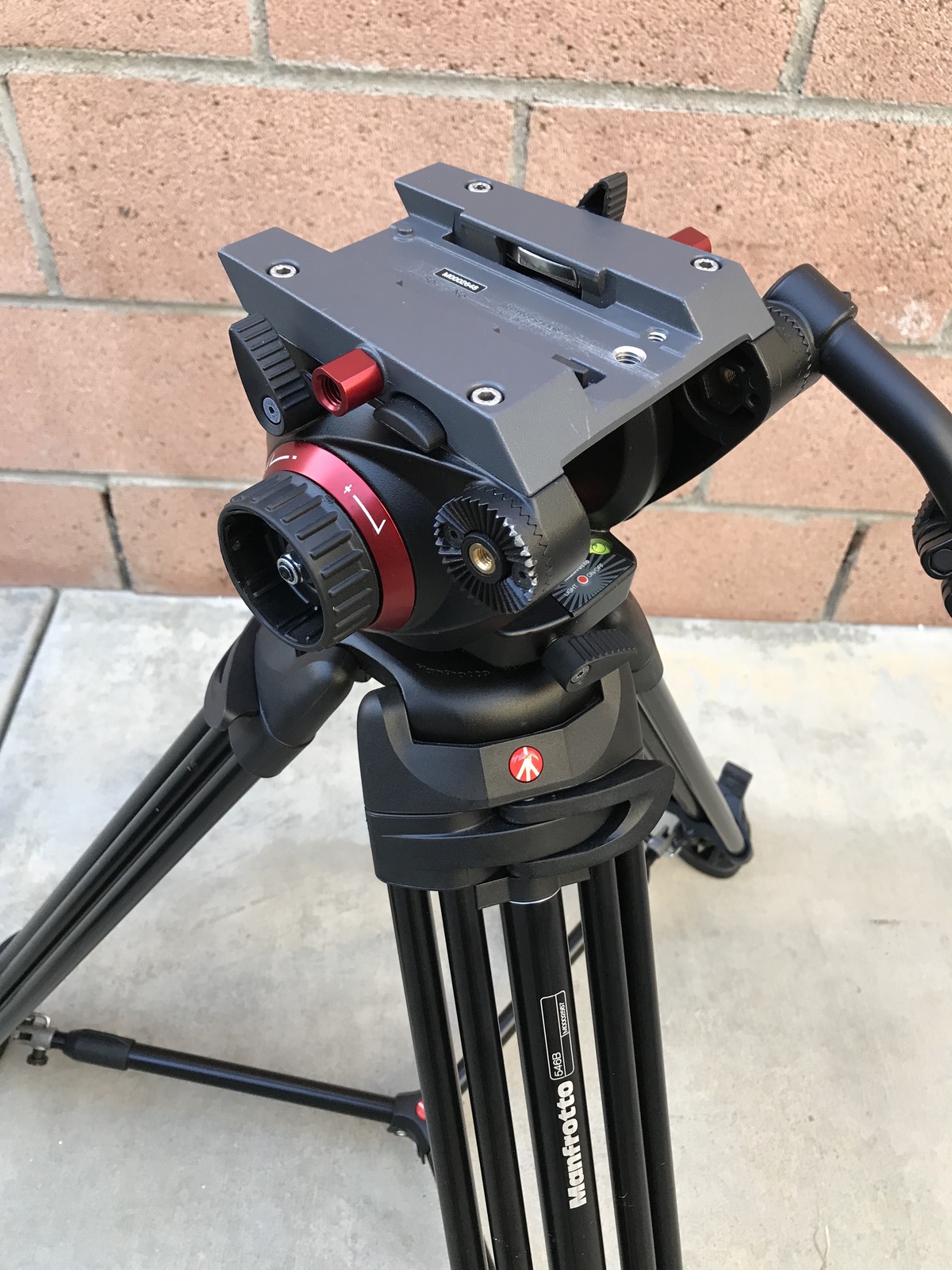 Rent a Manfrotto 504HD and 546B Video Head Tripod , Best Prices