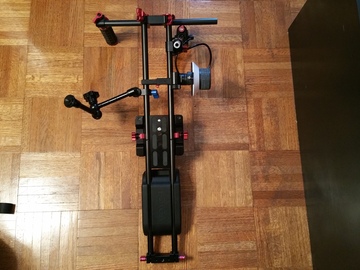 Rent: Canon Eos C100, C300, C500 shoulder rig Zacuto