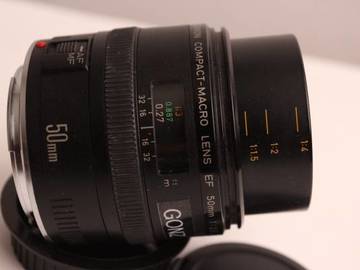 Rent: Canon EF 50mm f/2.5 Compact Macro
