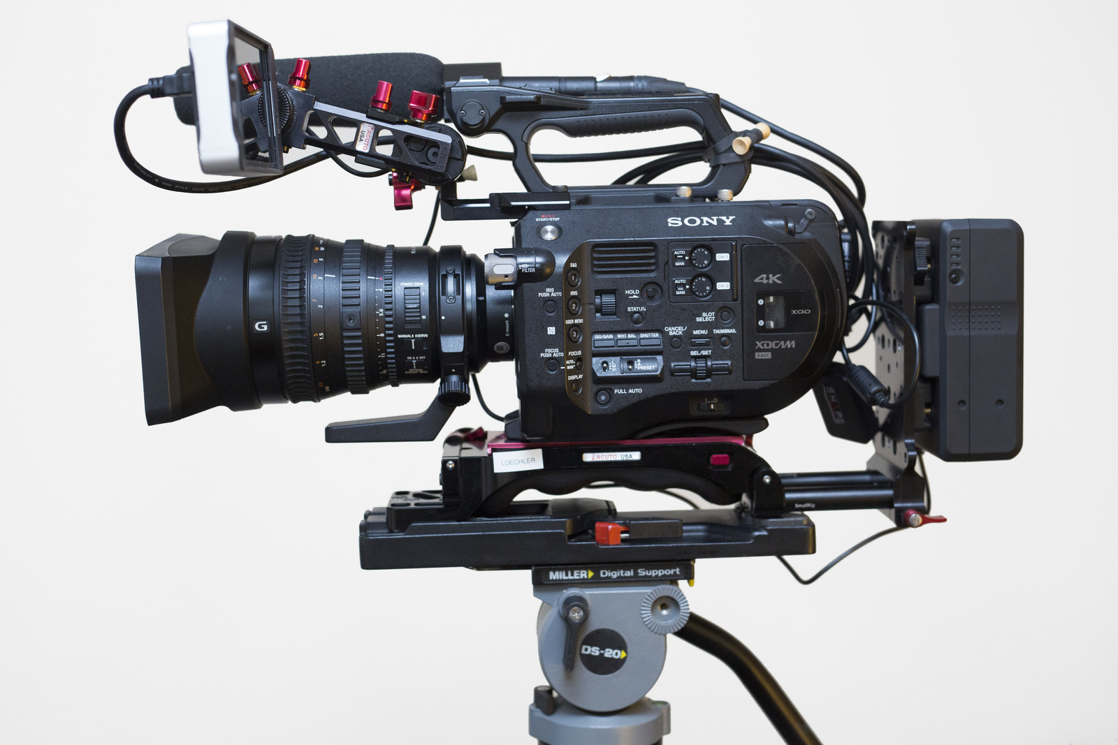 SONY FS7 難あり Rent a Sony FS7 + Sony FE PZ 28-135mm f/4 Lens [BASIC KIT] (2 of 3