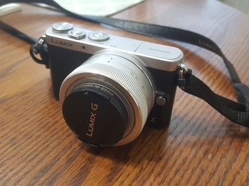 Rent: Panasonic DMC-GM1 w/ kit lens