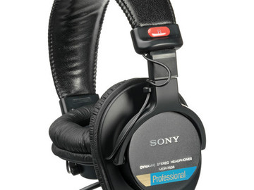 Rent: Sony MDR 7506 Headphones