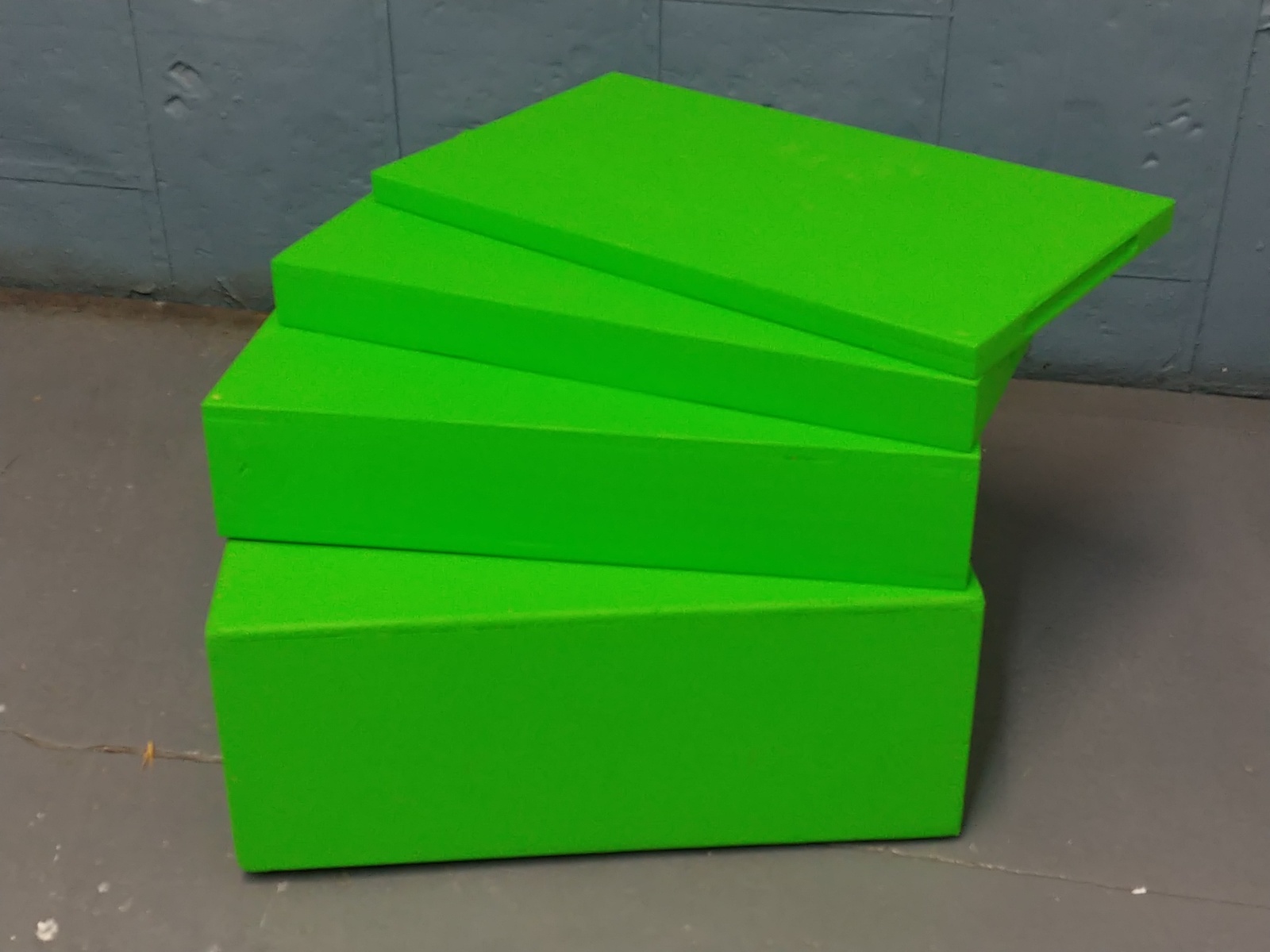 Rent a ChromaKey Green Apple Box Family, Best Prices
