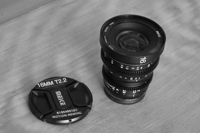 Rent a Meike Mini Prime set for MFT - 12mm T2.2 / 16mm T2.2
