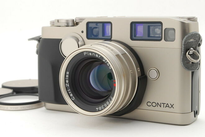Rent a Contax G2 + 45mm Lens + 140 TLA 140 Flash, Best Prices
