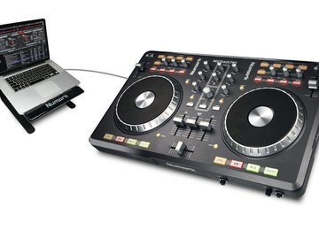 Numark Mixtrack Pro DJ Controller