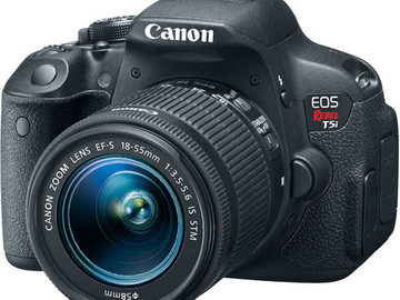Canon EOS Rebel T5i 18-55mm Lens Battery Grip and Batteries