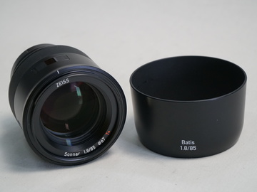 Rent: Zeiss Batis 85mm f/1.8 Lens