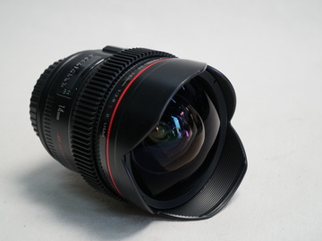Rent: Canon EF 14mm f/2.8L II USM Lens