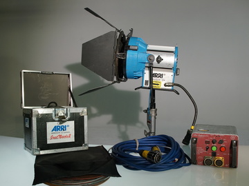 Rent: ARRI ARRISUN 12 1200 HMI PAR Movie Light