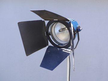 Rent: Arri 2k (2000w) Open Face (1 of 2)