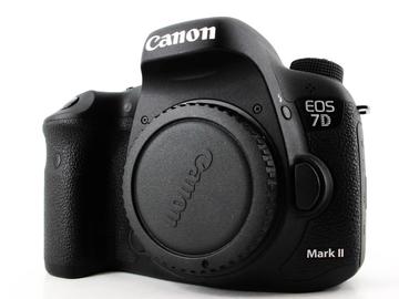 Rent: Canon EOS 7D II