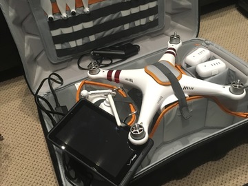 Rent: DJI Phantom 3 Drone Combo Incl. Tablet, Pack & 2 Batteries
