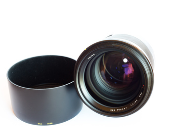 Rent: Zeiss Otus APO Planar 85mm f/1.4 EF