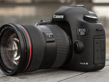 Canon 5D mk III w/lens, tripod, media, batt(x3 available)