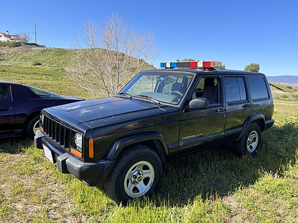 Jeep Cherokee xj 黒 2000 Black Jeep Cherokee XJ - YouTube