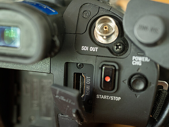 Rent a Sony PXW-X70 4K Professional XDCAM Compact Camcorder