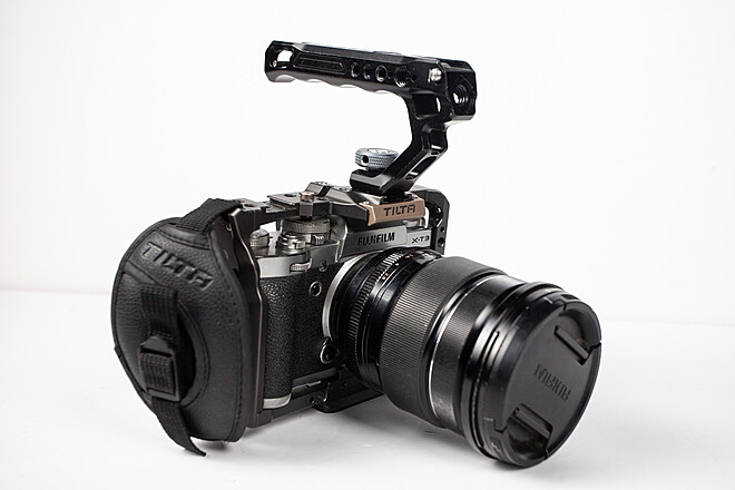 FUJIFILM x-t3 美品です！ Amazon.com : Fujifilm X-T3 Mirrorless Digital Camera (Body Only