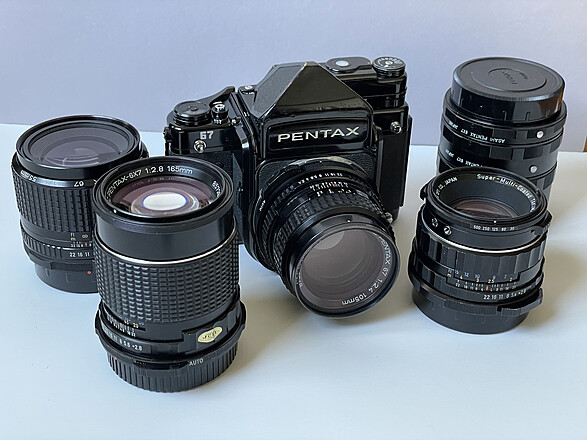 Rent a Pentax 67 with 105mm, 165mm, 55mm, 90mm LS Kit, Best Prices Rent a Pentax 67 with 105mm, 165mm, 55mm, 90mm LS Kit, Best Prices