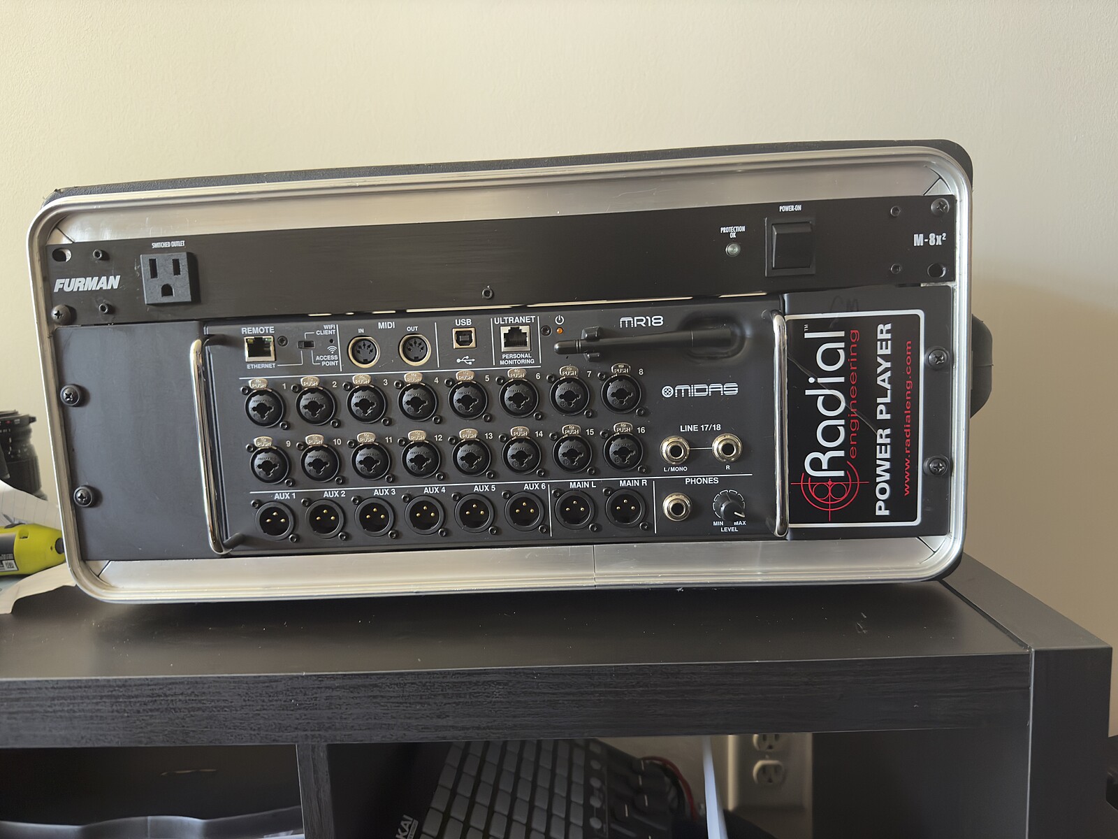 Rent a Midas MR18 iPad/Tablet mixer & USB audio interface, Best