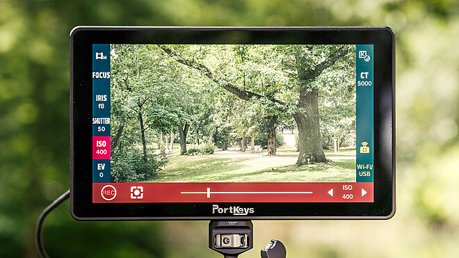 Rent a 7inch Ultra Bright Monitor - SDI + HDMI - Portkeys BM7 II 