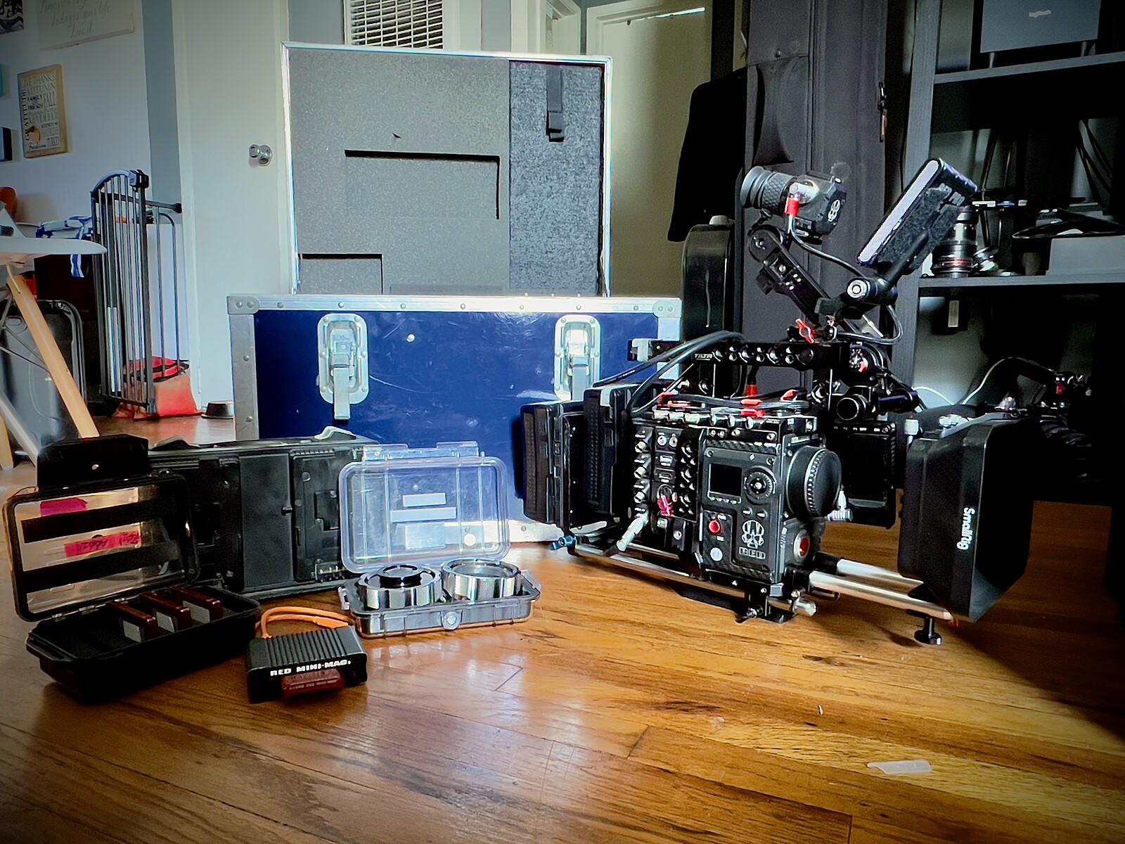 rent-a-red-dsmc2-epic-w-helium-8k-s35-package-best-prices-sharegrid