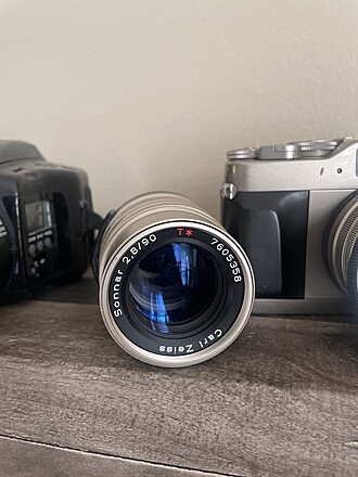 Rent a Contax G1 35mm Rangefinder Camera + 28mm & 90mm Carl