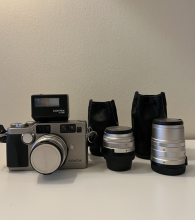 Rent a Contax G2 Film Camera Full Set with TLA 200 Flash, 28mm