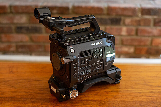 Rent a Sony FS7 mk1 Kit — (PXW-FS7 XDCAM Super 35 Camera System