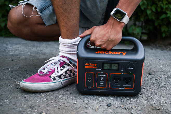 Rent a Jackery Explorer 300, Best Prices | ShareGrid Los Angeles, CA