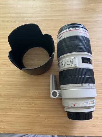 【値下げ中】Canon EF 70-200mm f/2.8L IS II USM Canon 70-200mm f/2.8 L IS II USM EF-Mount Lens {77}