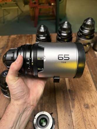 DZOFILM　Pavo 2x アナモルフィックプライム マクロ 65mm T2 DZOFilm PAVO 2x Anamorphic 6-Lens Set DZO-PA6PLIB B&H Photo Video