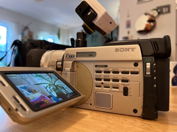 Rent a SONY TRV900 Mini DV Camcorder KIT with ImmersionRC