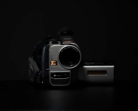 Rent a Sony CCD-TRV65 XR (Hi8), Best Prices | ShareGrid Los