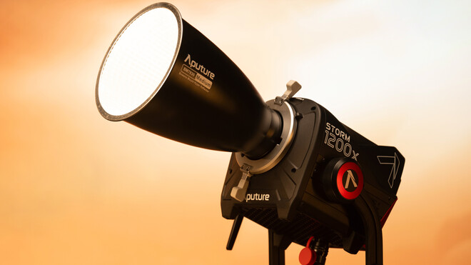 Rent a Aputure STORM 1200x Bi-Color with Reflector kit, Best