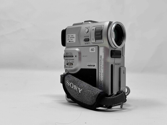 SONY DCR-PC1 Mini DV ビデオカメラ Sony Handycam DCR-PC1 DV Camcorder for sale online | eBay