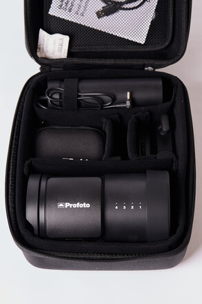 Rent a Profoto B10X Plus OCF Flash Head + 2 Batteries, Best Prices