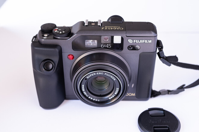Rent a Fujifilm GA645Zi AF ZOOM 645 Black Point n Shoot