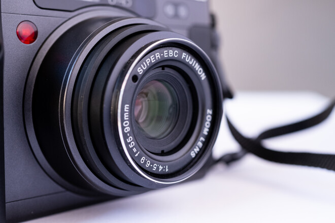 Rent a Fujifilm GA645Zi AF ZOOM 645 Black Point n Shoot