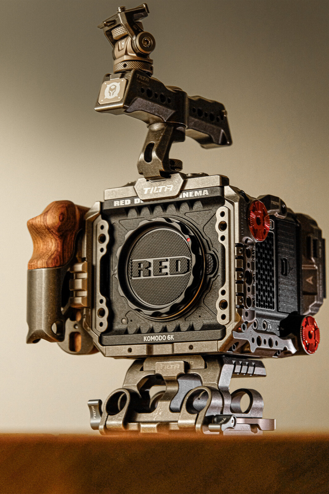 【最終値下げ】REDkomodo 6K + アクセサリー Rent a RED Komodo 6K + Tilta Cage, Best Prices | ShareGrid Boston, MA
