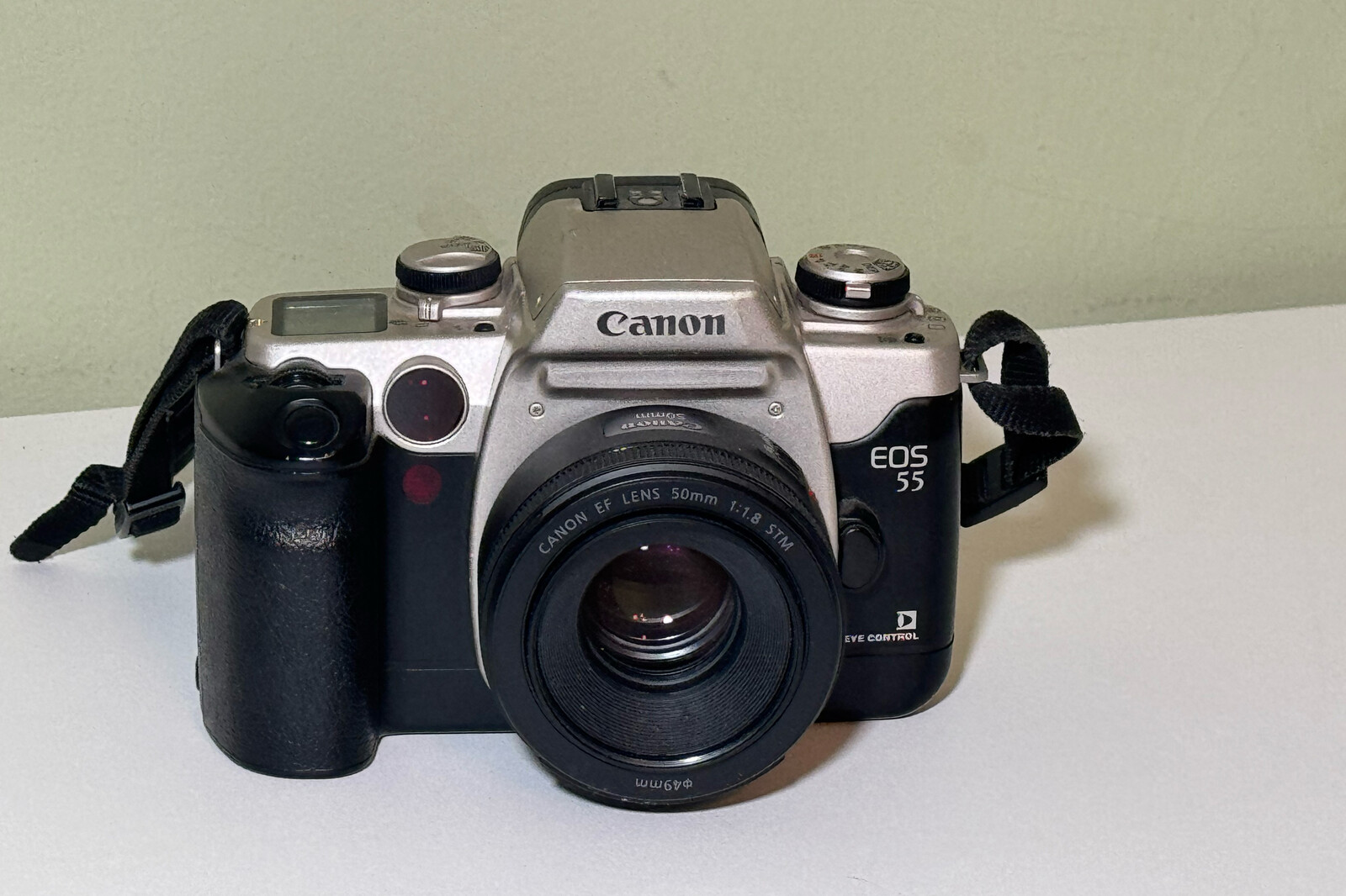 Rent a Canon EOS 55 + 50mm F1.8 Film Camera, Best Prices Rent a Canon EOS 55 + 50mm F1.8 Film Camera, Best Prices