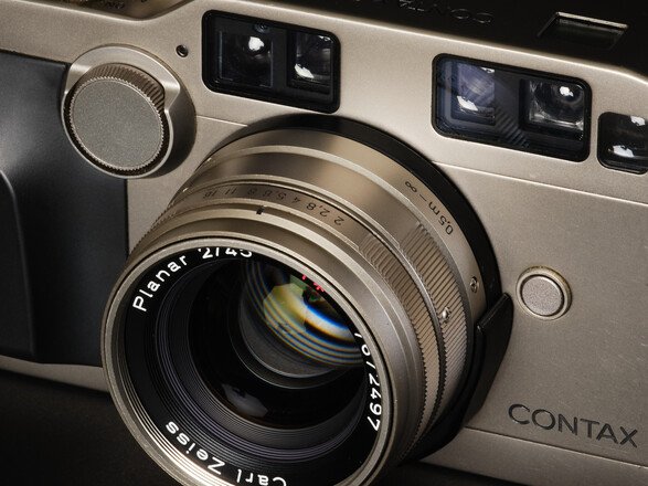 Rent a Contax G2 Film Camera ONE LENS KIT, Best Prices | ShareGrid